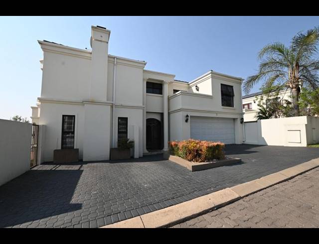 4 BEDROOM HOUSE FOR SALE IN LONEHILL